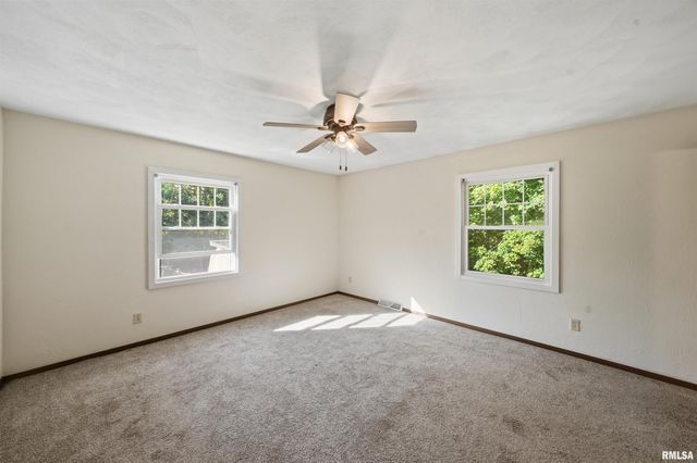 6519 S TRAILS END Lane, Peoria, IL 61607