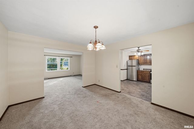 6519 S TRAILS END Lane, Peoria, IL 61607
