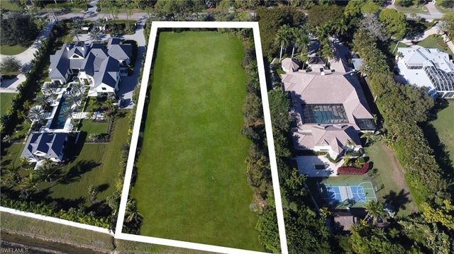 644 Hickory RD, Naples, FL 34108