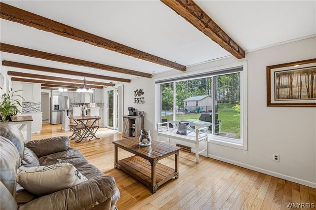 97 Tanglewood Drive West, Orchard Park, NY 14127