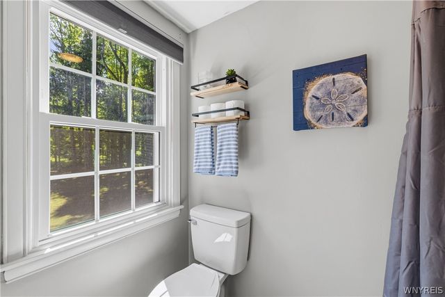 97 Tanglewood Drive West, Orchard Park, NY 14127