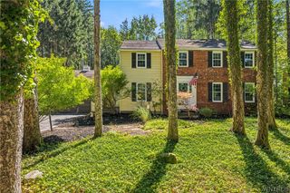 97 Tanglewood Drive West, Orchard Park, NY 14127