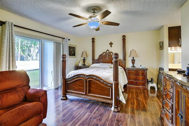 211 S Hollybrook Drive 107, Pembroke Pines, FL 33025