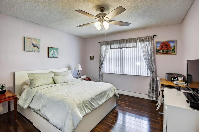211 S Hollybrook Drive 107, Pembroke Pines, FL 33025