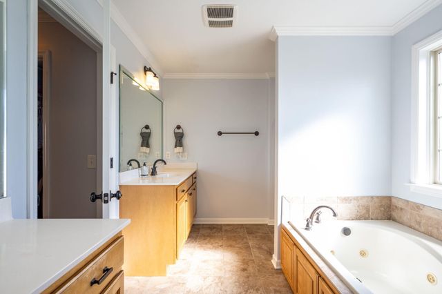 7356 Landlock Drive, Ooltewah, TN 37363