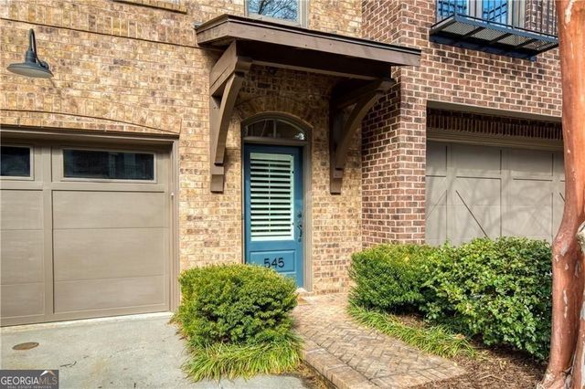 545 Canton WLK, Roswell, GA 30075