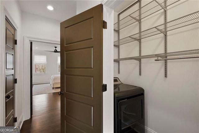 545 Canton WLK, Roswell, GA 30075
