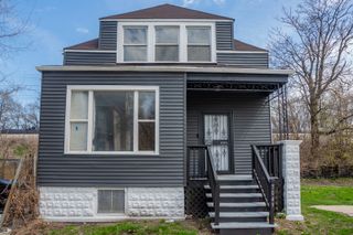 7049 S Kimbark Avenue, Chicago, IL 60637
