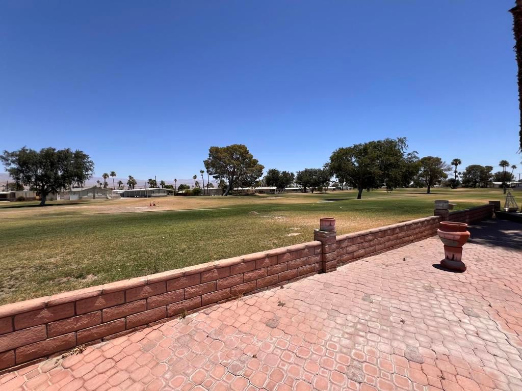 Image 13 of property listing at 32770 Saint Andrews Drive, Thousand Palms, CA 92276