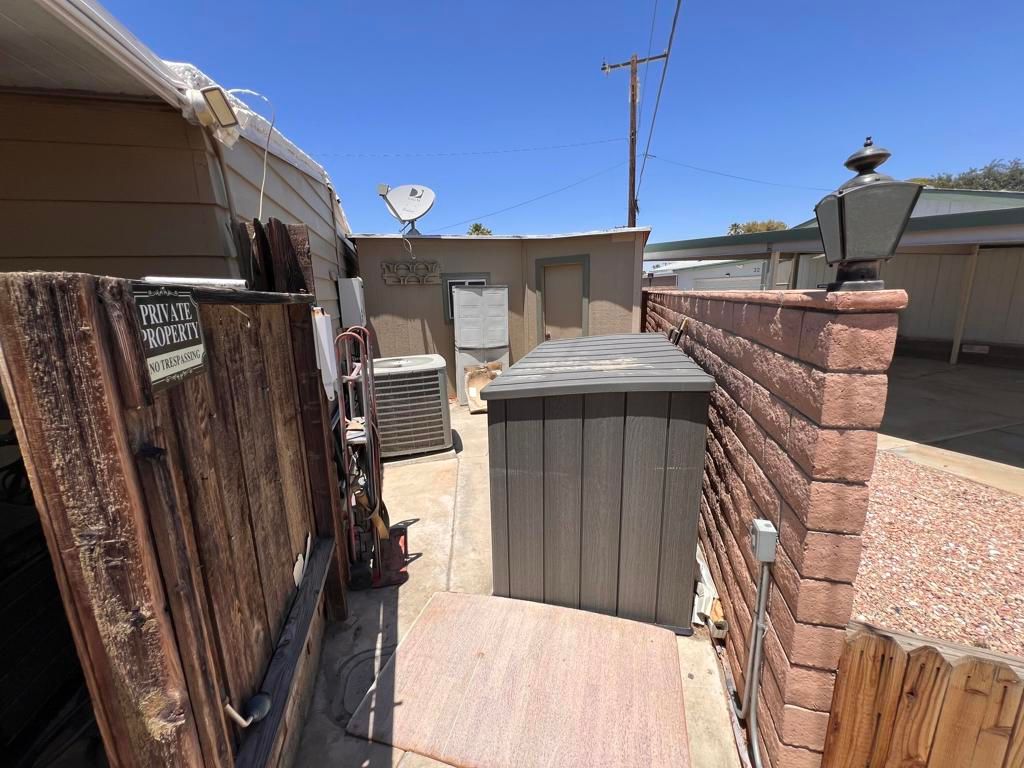 Image 40 of property listing at 32770 Saint Andrews Drive, Thousand Palms, CA 92276