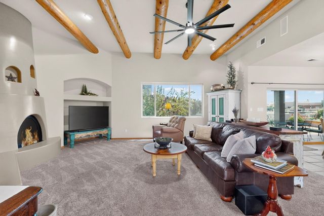 6830 Oersted Road NE, Rio Rancho, NM 87144
