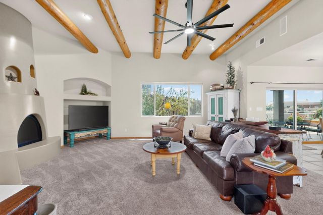 6830 Oersted Road NE, Rio Rancho, NM 87144