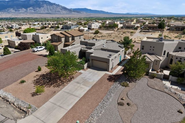 6830 Oersted Road NE, Rio Rancho, NM 87144