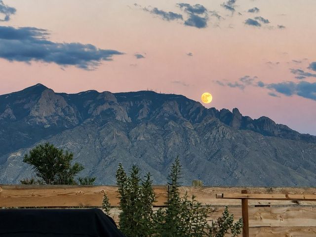 6830 Oersted Road NE, Rio Rancho, NM 87144