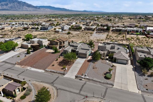6830 Oersted Road NE, Rio Rancho, NM 87144