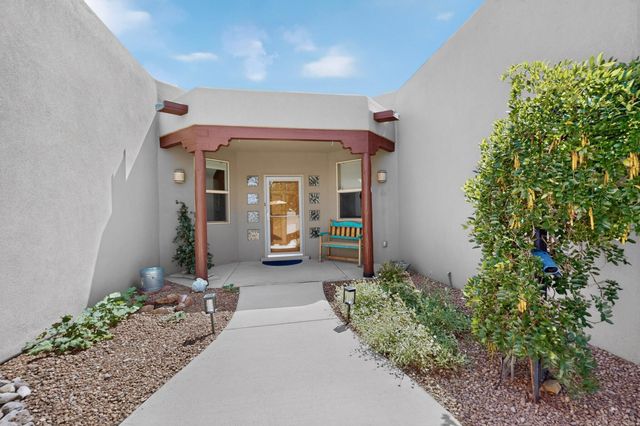 6830 Oersted Road NE, Rio Rancho, NM 87144