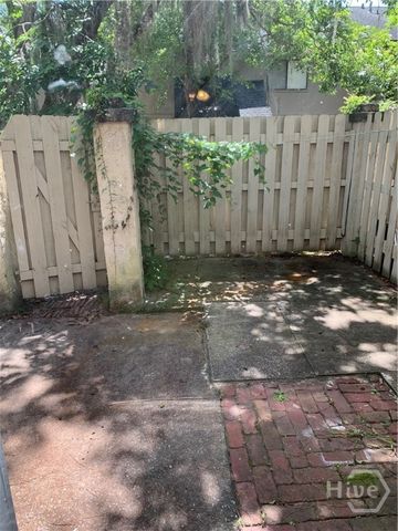 455 Mall Boulevard 36, Savannah, GA 31406