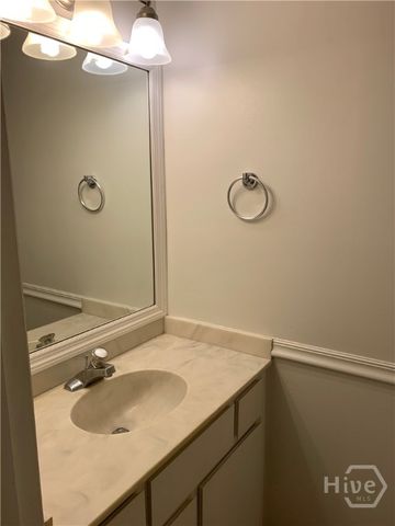 455 Mall Boulevard 36, Savannah, GA 31406