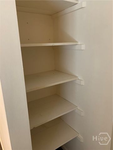 455 Mall Boulevard 36, Savannah, GA 31406