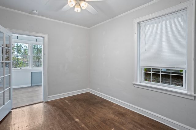 1240 S Maple Avenue, Berwyn, IL 60402