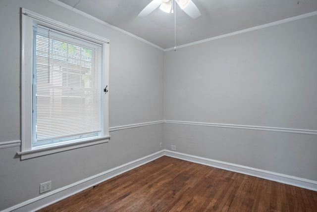 1240 S Maple Avenue, Berwyn, IL 60402