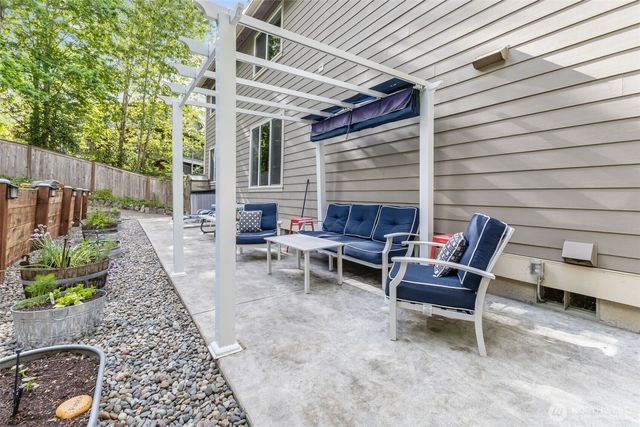 1024 12th Avenue SW, Puyallup, WA 98371
