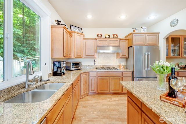 1024 12th Avenue SW, Puyallup, WA 98371