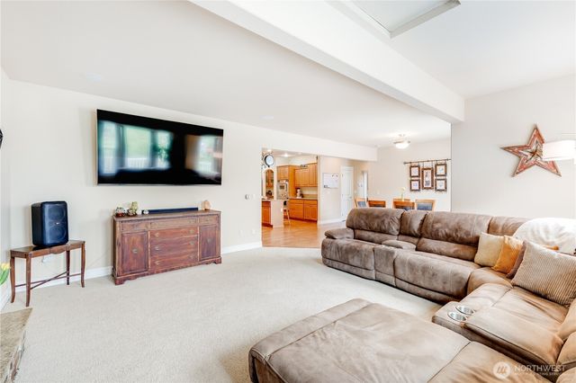 1024 12th Avenue SW, Puyallup, WA 98371