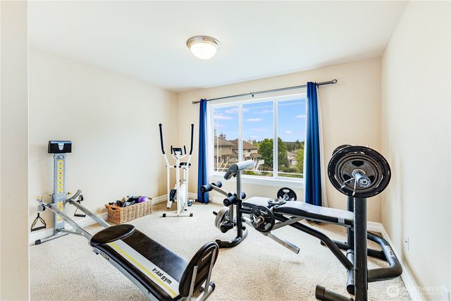 1024 12th Avenue SW, Puyallup, WA 98371