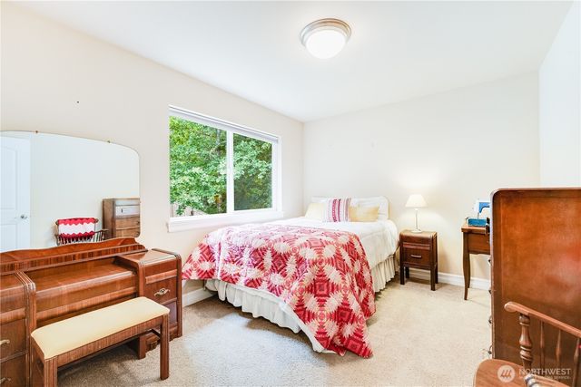 1024 12th Avenue SW, Puyallup, WA 98371