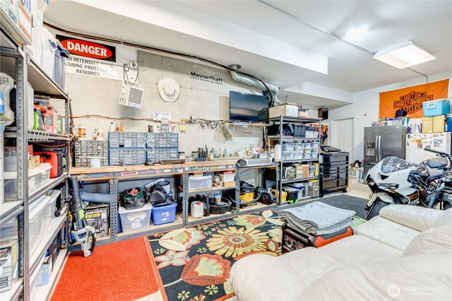 1024 12th Avenue SW, Puyallup, WA 98371
