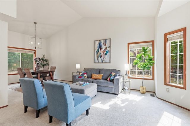 5201 107th Street SW, Mukilteo, WA 98275