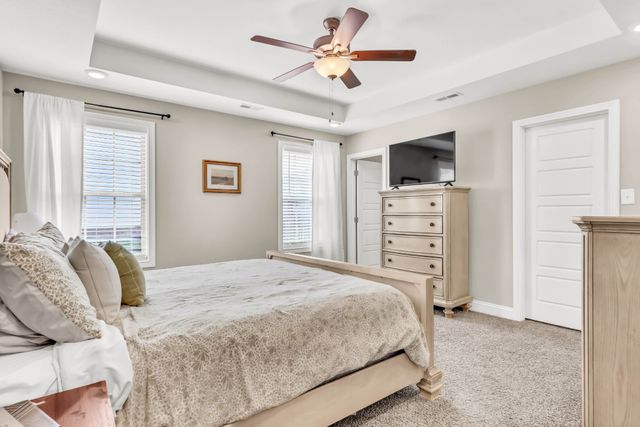 516 Castle Pinckney Ln, Clarksville, TN 37042