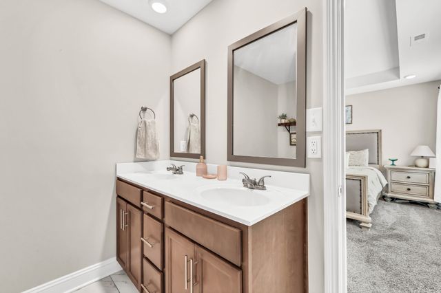 516 Castle Pinckney Ln, Clarksville, TN 37042