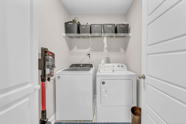 516 Castle Pinckney Ln, Clarksville, TN 37042