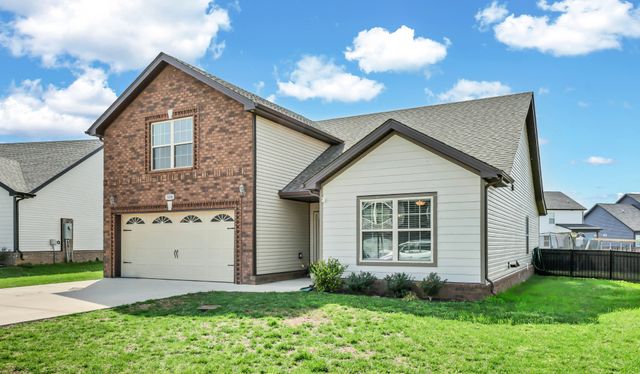 516 Castle Pinckney Ln, Clarksville, TN 37042