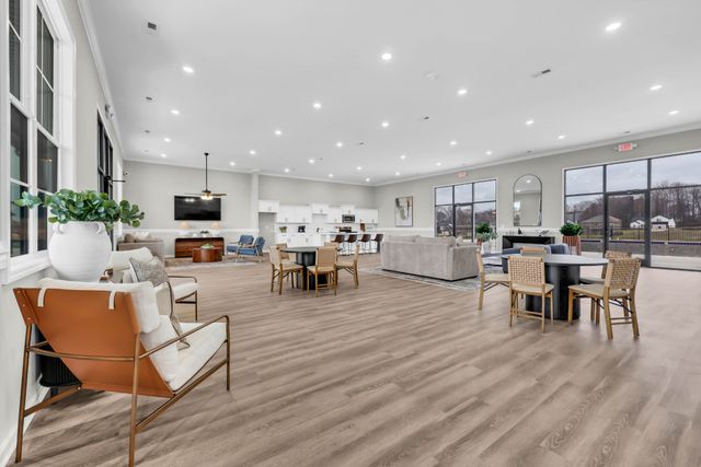 516 Castle Pinckney Ln, Clarksville, TN 37042