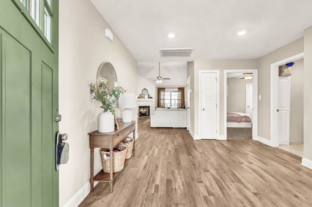 516 Castle Pinckney Ln, Clarksville, TN 37042