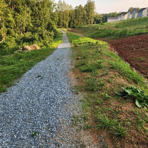 139 Ethan Court, Lynchburg, VA 24501