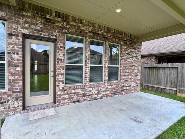 2938 Fox Ledge Court, Conroe, TX 77301