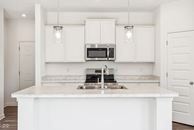 1840 Twelve Oaks Drive, Shelbyville, IN 46176