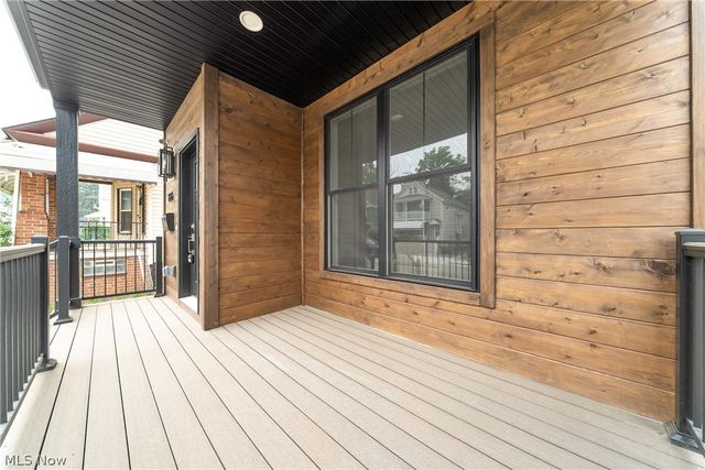 1886 Woodlawn Avenue, Cleveland, OH 44112