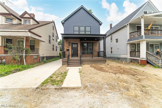 1886 Woodlawn Avenue, Cleveland, OH 44112