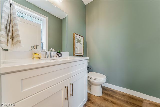 1886 Woodlawn Avenue, Cleveland, OH 44112