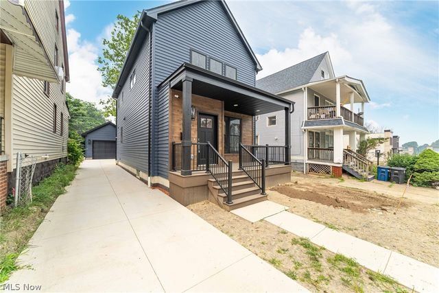 1886 Woodlawn Avenue, Cleveland, OH 44112