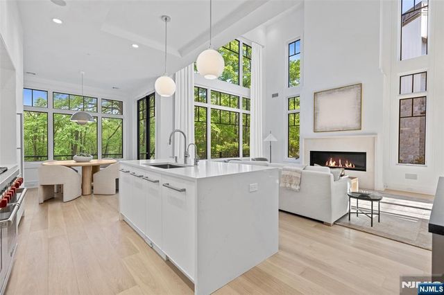 8 Stone Bridge Court, Demarest, NJ 07627