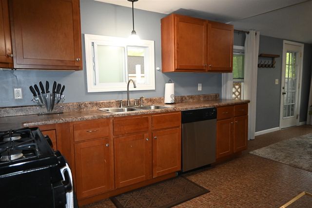 1341 E Summit Avenue, Norton Shores, MI 49444