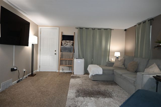 1341 E Summit Avenue, Norton Shores, MI 49444