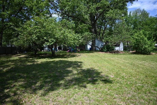 1341 E Summit Avenue, Norton Shores, MI 49444