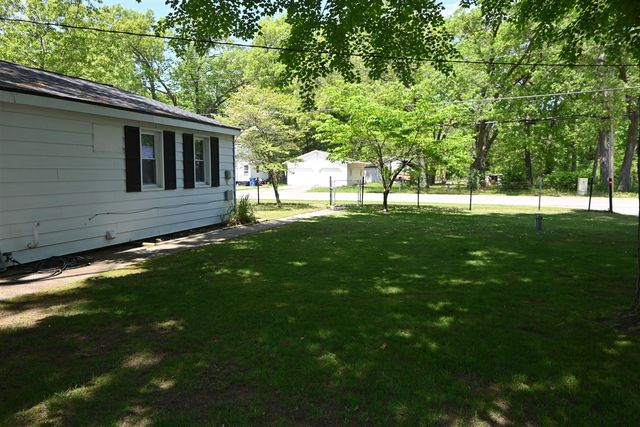 1341 E Summit Avenue, Norton Shores, MI 49444